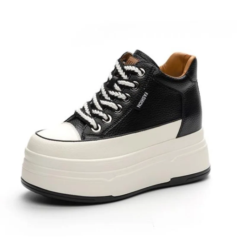Guipure Lace Panel - Scarpe vulcanizzate da donna in vera